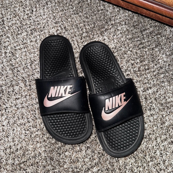 Nike Black Slide Sandals with Rose gold Logo - Picture 2 of 2